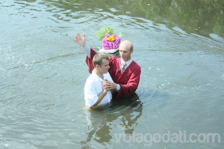 Прошло водное крещение на реке Лань