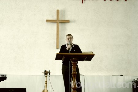 Братья из реабцентра деревни Рудня свидетельствовали на воскресном собрании